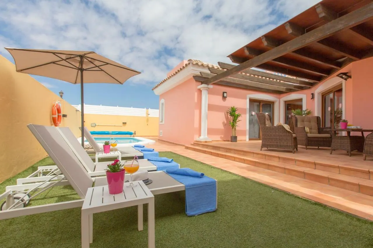 Villa Bella Lucia 1. Piscina Climatizada, Wifi, Bbq. Κοραλέχο