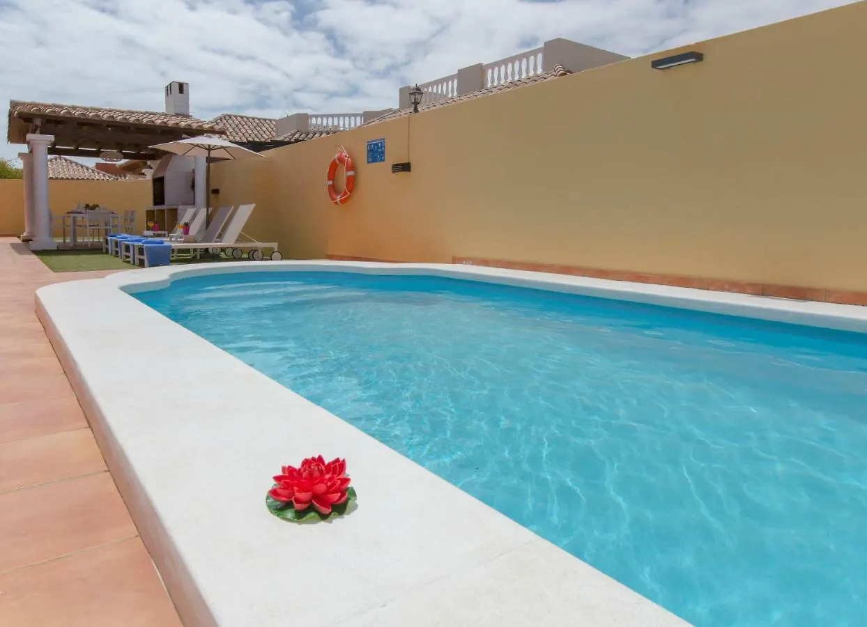 Villa Bella Lucia 1. Piscina Climatizada, Wifi, Bbq. Κοραλέχο